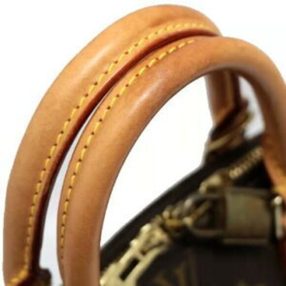 Louis Vuitton Alma Monogram Handbag - Picture 4 of 6